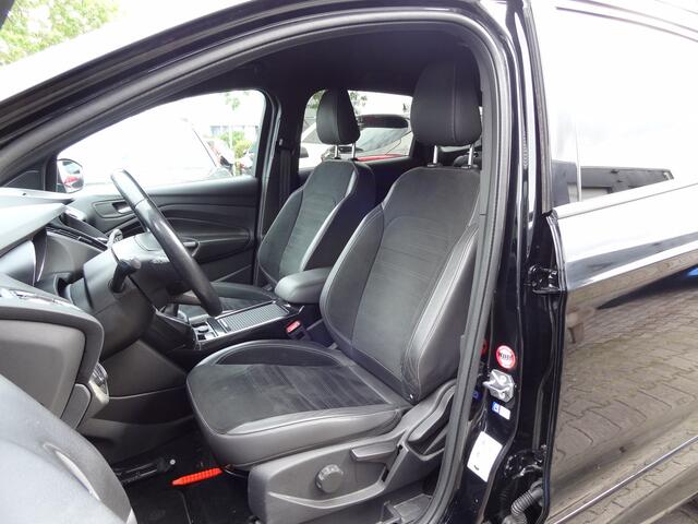 Ford KUGA 1.5 ST Line