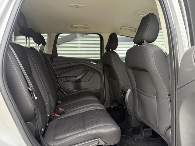 Ford KUGA 1.5 EcoBoost Titanium 2e Eigenaar|Navi|Trekhaak|Camera|Stoelverwarming|Clima|Cruise|N.A.P|APK tot 04-2027