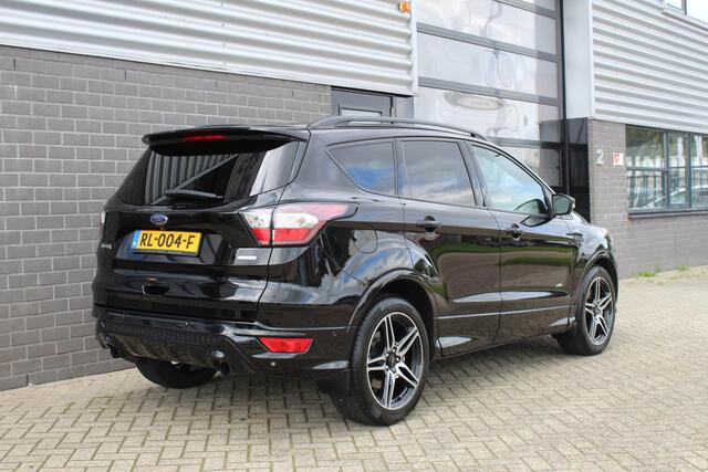 Ford KUGA 1.5 EcoBoost ST Line AWD / Panoramadak / Trekhaak