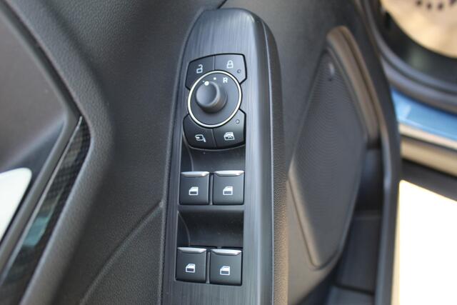 Ford KUGA 2.5 PHEV ST-Line X , 225pk , 1500kg Trekgewicht Climate control , Stoel en voorruitverwarming , Navigatie , Cruise control adaptief , Bluetooth , Camera
