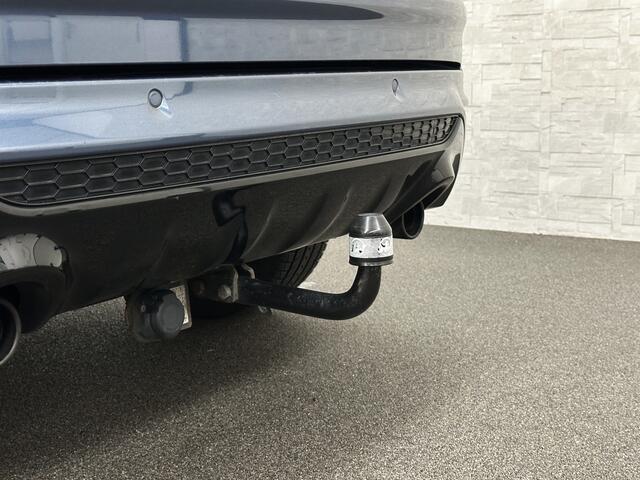 Ford KUGA 1.5 EcoBoost 150PK ST Line | Panorama | Trekhaak 2000kg Trekgewicht! | Navigatie | Carplay | Climate Control | Verwarmde Voorruit | Cruise Control | 18 inch | Getint Glas | Keyless-Start |