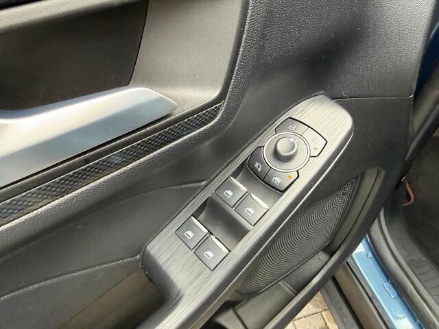 Ford KUGA 2.5 PHEV ST-Line | Trekhaak |