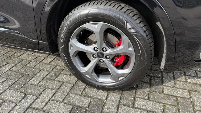 Ford KUGA 2.5 PHEV ST-Line X – foto 8