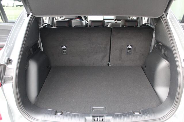 Ford KUGA 2.5 243 pk PHEV ST-Line X Maart 2026, slechts 9.800km ! Autm. airco dual, elektr. panodak, elektr. achterklep, leer/alcantara, klep, LED verl., navigatie, telefoonvoorb., stoel-, stuur-, voorraam- en achterbankverw., side- en lan – foto 9