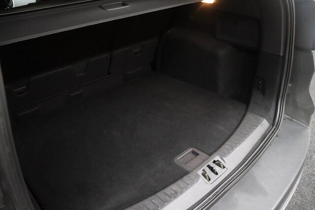 Ford KUGA 1.5 EcoBoost ST Line | Trekhaak | 2.000KG Trekkracht | Cruise-control | Stoel & Stuurverwarming | Camera | Clima | Parkeerassistent | Apple Carplay & Android Auto | Navigatie | LM Velgen 17'' – foto 9