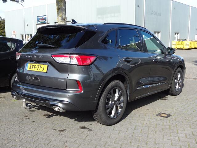 Ford KUGA 2.5 PHEV ST-Line – foto 2
