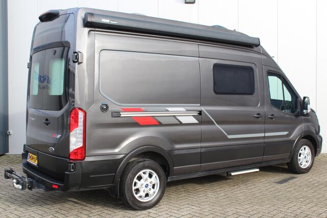 Ford LMC C590 'Innovan' Buscamper. Geniet van de vrijheid ! Geweldig mooie LMC buscamper ! V.v. de krachtige 170pk Ford dieselmotor. Airco, voorraamverw., Xenon verlichting, trekhaak, luifel, metallic lak, LM wielen, garage, camera, adapt. cruise cntrl, lane assist, koel-, vriesvak, toilet