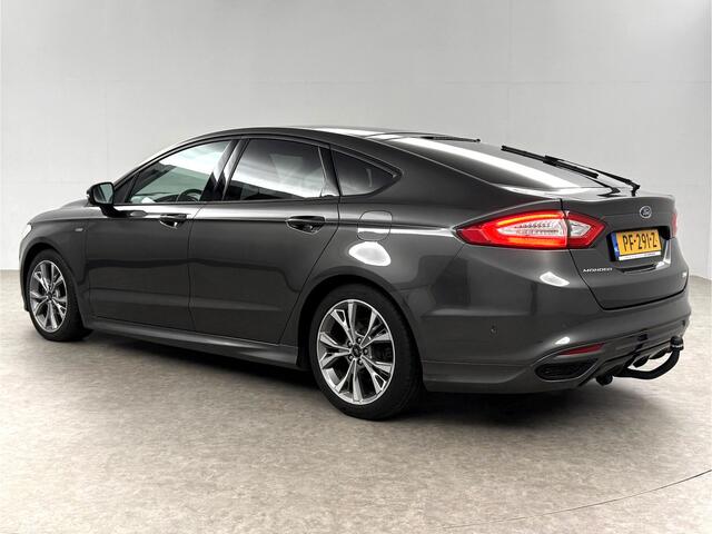 Ford MONDEO 1.5 ST-Line 161PK LED Sfeerverl. Trekhaak Clima Cruise Navigatie PDC 18"LMV