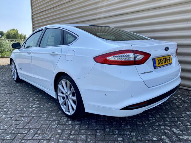 Ford MONDEO 2.0 IVCT HEV Titanium Automaat | Apple carplay, Keyless, PDC |