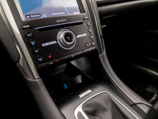 Ford MONDEO Wagon 2.0 IVCT HEV Titanium 191Pk Automaat (APPLE CARPLAY, GROOT NAVI, CAMERA, STOELVERWARMING, ELEK SPORTSTOELEN, TREKHAAK, GETINT GLAS, ADAPTIVE CRUISE, NIEUWE APK, NIEUWSTAAT)
