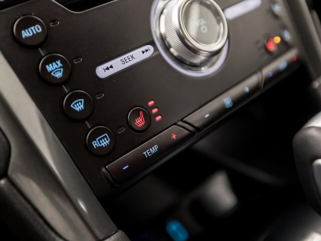 Ford MONDEO Wagon 2.0 IVCT HEV Titanium 191Pk Automaat (APPLE CARPLAY, GROOT NAVI, CAMERA, STOELVERWARMING, ELEK SPORTSTOELEN, TREKHAAK, GETINT GLAS, ADAPTIVE CRUISE, NIEUWE APK, NIEUWSTAAT)