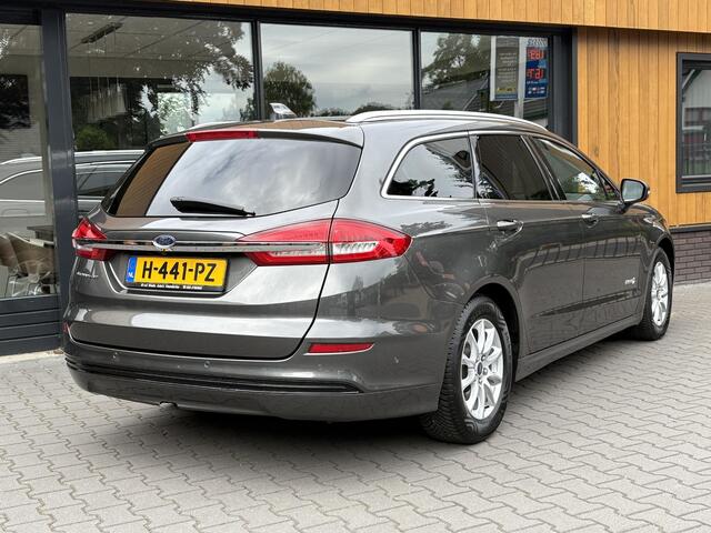 Ford MONDEO Wagon 2.0 Hybrid Titanium Trekhaak, Camera, Carplay.