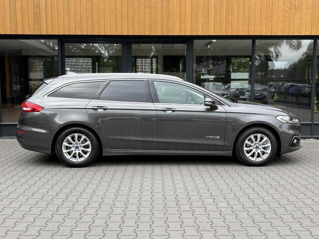Ford MONDEO Wagon 2.0 Hybrid Titanium Trekhaak, Camera, Carplay.