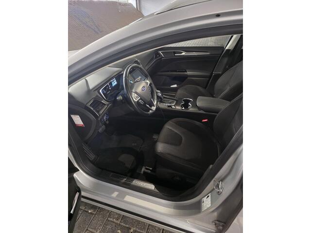 Ford MONDEO Wagon 2.0 IVCT HEV Titanium 187pk Automaat | Lichtmetaal | Navigatie | Apple Carplay / Android auto | Climate control