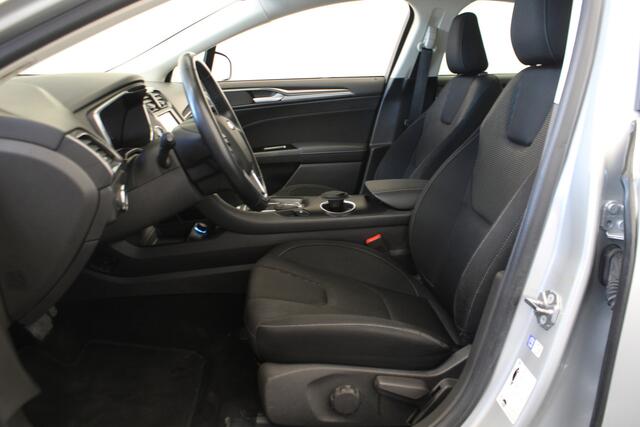 Ford MONDEO 2.0 IVCT HEV Titanium