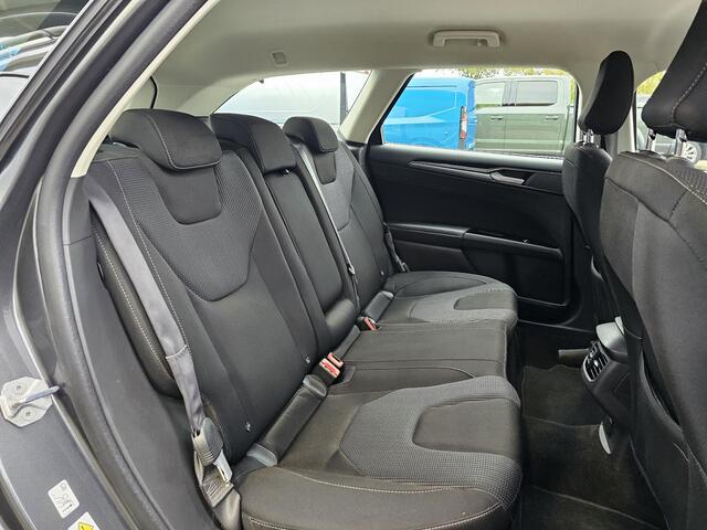 Ford MONDEO Wagon 2.0 IVCT HEV Titanium Adaptive cruise control | Trekhaak wegklapbaar | Climate control | Winterpack | Zeer nette auto!