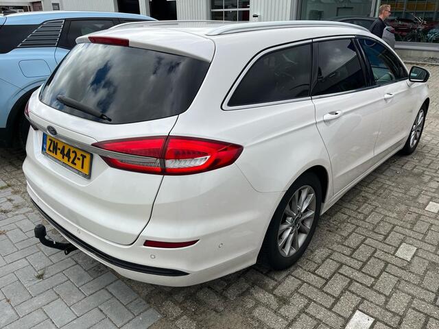 Ford MONDEO Wagon 2.0 IVCT HEV Titanium | Cruise control | Trekhaak | Winter pack |