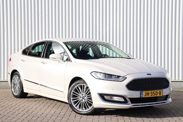 Ford MONDEO 2.0 Vignale Automaat | Leder | Stoelverwarming | Memory | Trekhaak | Navigatie | Camera