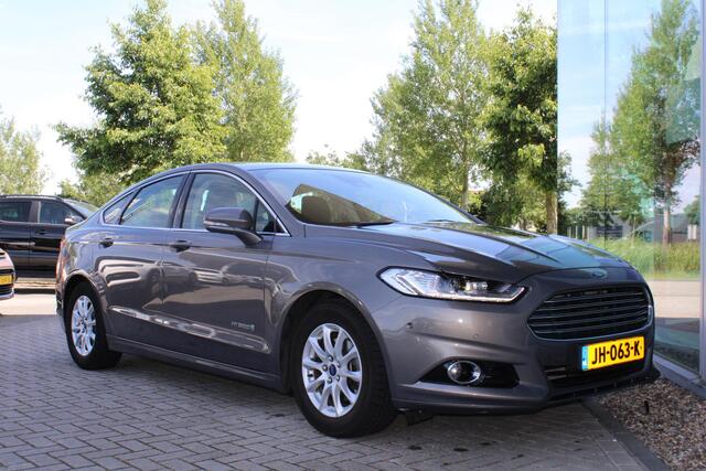 Ford MONDEO 2.0 IVCT HEV Titanium | Climate Control | Navigatie | Cruise Control | Lichtmetalen Velgen | Stoelverwarming | Voorruitverwarming