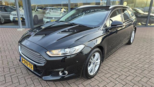 Ford MONDEO Wagon 1.5 Titanium * Automaat * Navigatie * Voorstoelen verwarmd * Keyless entry* Climaat Controle * Cruise control * BOVAG Garantie