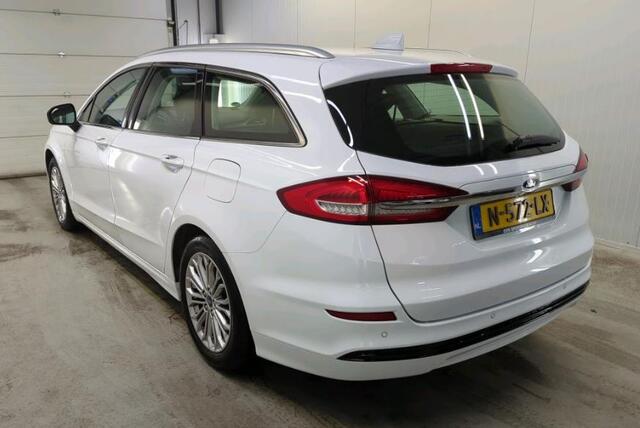 Ford MONDEO Wagon 2.0 Hybrid Titanium Automaat / Pdc.V+A / Navigatie / Radio-multimedia / Airco-ecc./