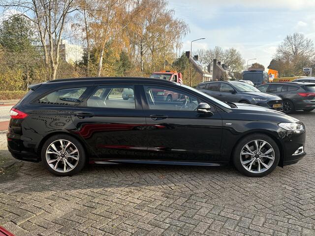 Ford MONDEO Wagon 1.5 EcoBoost ST Line 160pk | Trekhaak | Winterpack | Parkeersensoren | Navigatie | Climate Control