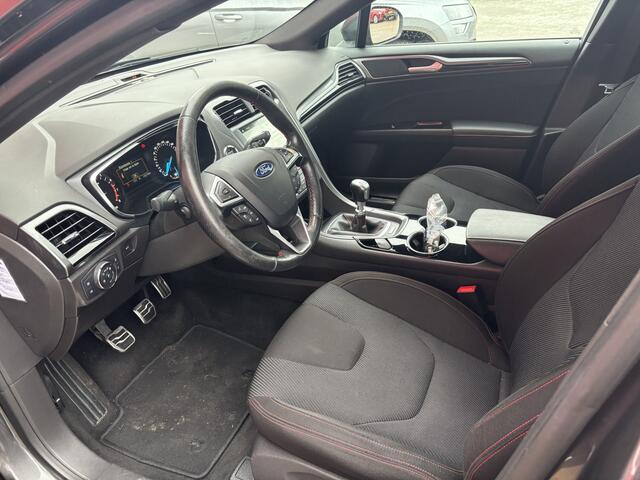 Ford MONDEO Wagon 1.5 ST Line CAMERA / STOELVERW / STUURVERW / CARPLAY / KEYLESS / NAVI / CLIMA / PDC / DAB+ / NL-AUTO