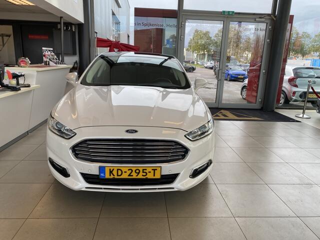 Ford MONDEO 2.0 IVCT HEV Titanium,100% Onderhouden,Automaat,Navigatie,Parkeerassistent,Keyless,Climate&Cruisecontrol,Spraakbediening,A&VSensoren,Two Tone Lak,19 Inch Lmv