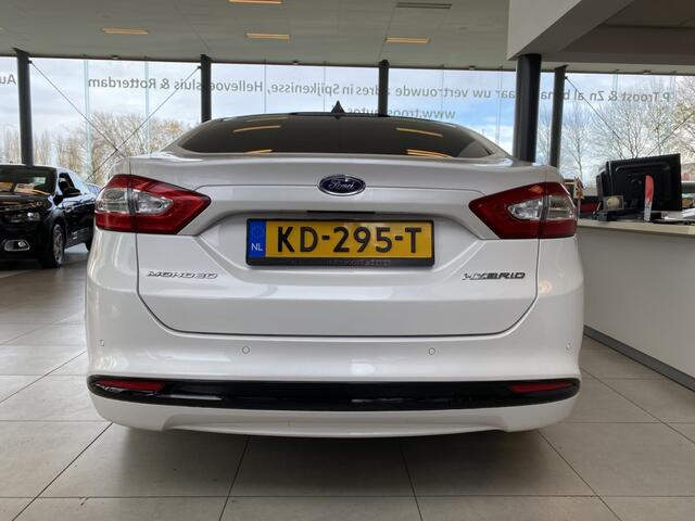 Ford MONDEO 2.0 IVCT HEV Titanium,100% Onderhouden,Automaat,Navigatie,Parkeerassistent,Keyless,Climate&Cruisecontrol,Spraakbediening,A&VSensoren,Two Tone Lak,19 Inch Lmv