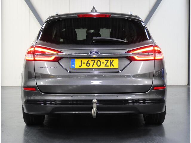 Ford MONDEO Wagon 187PK HEV Titanium | 1ste eigenaar | Trekhaak | 18"LMV | Privacy Glass | Stoelverwarming | Navigatie | Cruise Control | Climate Control | AUTOMAAT | Parkeersensoren | Isofix | Privacy Glass |