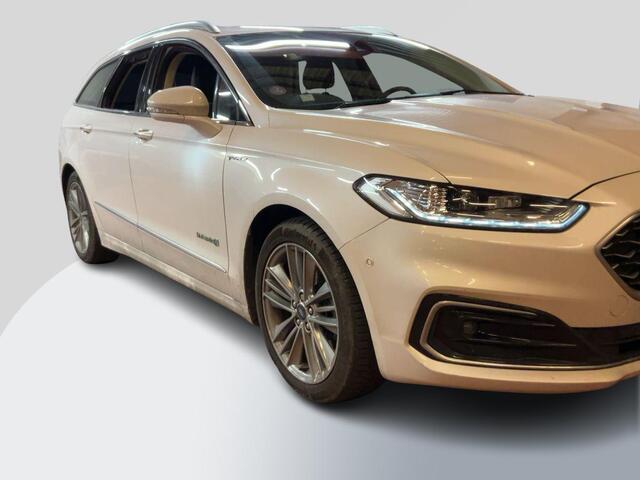 Ford MONDEO Wagon 2.0 IVCT HEV Vignale | Panoramadak | Adaptieve cruisecontrol | Trekhaak | Winter Pack | Adaptive cruise control | Achteruitrijcamera | Bestuurdersstoel Met Geheugen