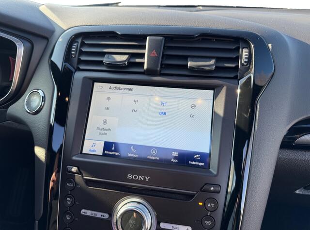 Ford MONDEO 2.0 IVCT HEV ST-Line I Trekhaak I Panoramadak | Afneembare trekhaak | Apple Carplay/Android Auto