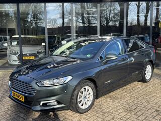 ford-mondeo-2.0-ivct-hev-titanium*n