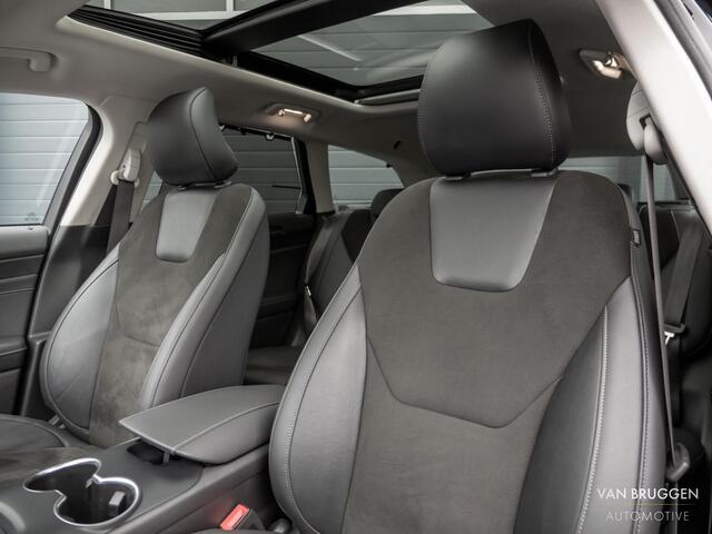 Ford MONDEO Wagon 2.0 IVCT HEV Titanium Pano Trekhaak Camera ACC CarPlay
