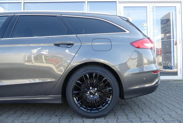 Ford MONDEO Wagon 2.0 IVCT HEV Titanium 18 INCH, ELEKT. TREKHAAK (750KG), WINTER PACK, MEMORY, CRUISE, CLIMA, NAVI, CAMERA, PDC V&A, APPLE CARPLAY/ANDROID AUTO, BLIS, KEYLESS, ELEKT. PASSAGIERSSTOEL, ELEKT. ACHTERKLEP, ADAPTIEVE KOPLAMPEN, LANE ASSIST, 57.812KM