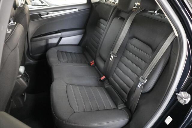 Ford MONDEO Wagon 1.5 Trend Climate | Cruise | Carplay | Trekhaak | Park. sensor