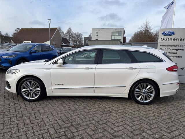 Ford MONDEO Wagon 2.0 IVCT HEV Vignale 187 pk | Panoramadak | Adaptieve cruise control | Trekhaak | Winter Pack | Adaptive cruise control | Achteruitrijcamera | Bestuurdersstoel Met Geheugen