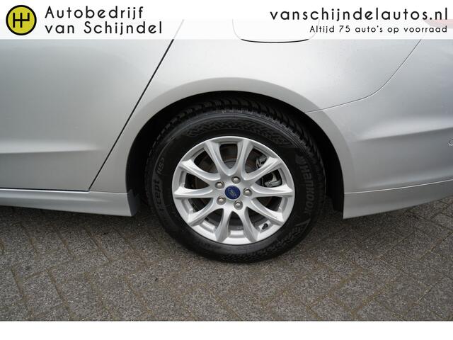 Ford MONDEO 2.0 IVCT HEV Titanium NL AUTO - NAP - AUTOMAAT NAVI - PARKEERSENSOREN V+A - CLIMA - CRUISE - DAB+ - RIJSTROOKSENSOR - LM VELGEN - AUT. VERLICHTING - 4 ELEKTR RAMEN / SPIEGELS