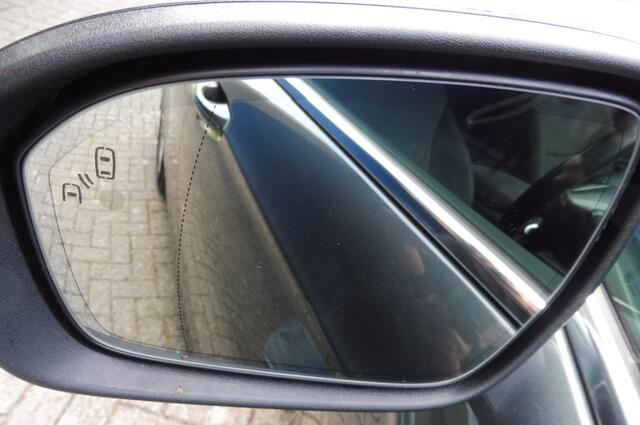 Ford MONDEO 2.0 IVCT HEV Titanium X Navi Camera Park Assist Adap.CrC veel luxe