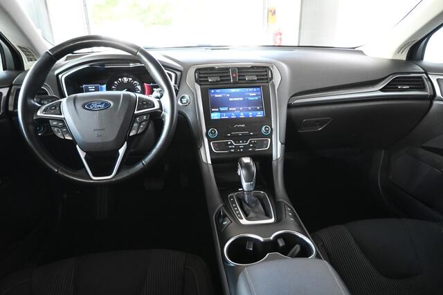 Ford MONDEO Wagon 2.0 IVCT HEV Titanium Clima Lichtmetaal Cruise Trekhaak Carplay Inruil 1e Eigenaar Mogelijk!