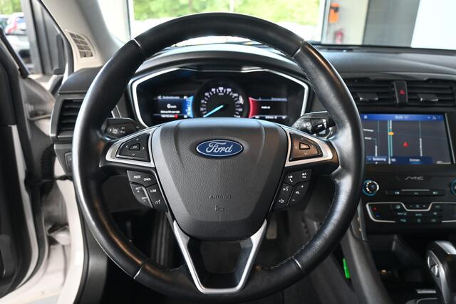 Ford MONDEO Wagon 2.0 IVCT HEV Titanium Clima Lichtmetaal Cruise Trekhaak Carplay Inruil 1e Eigenaar Mogelijk!