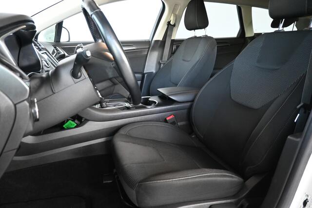 Ford MONDEO Wagon 2.0 IVCT HEV Titanium Clima Lichtmetaal Cruise Trekhaak Carplay Inruil 1e Eigenaar Mogelijk!