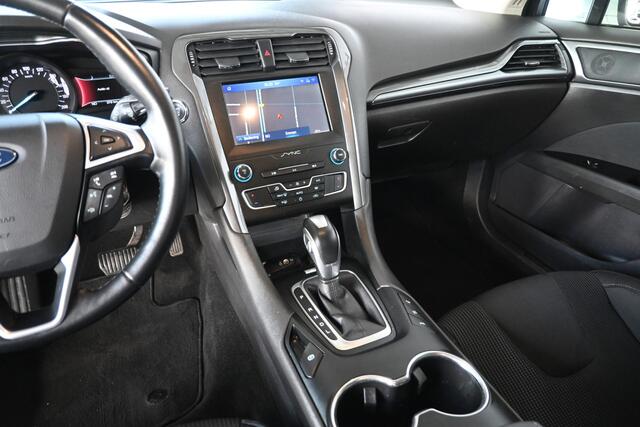 Ford MONDEO Wagon 2.0 IVCT HEV Titanium Clima Lichtmetaal Cruise Trekhaak Carplay Inruil 1e Eigenaar Mogelijk!