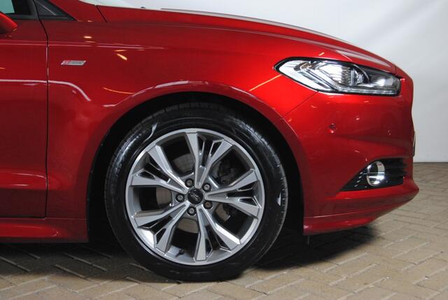 Ford MONDEO 1.5 ST Line | Dealer onderhouden| Winterpakket| Zeer nette Ford!