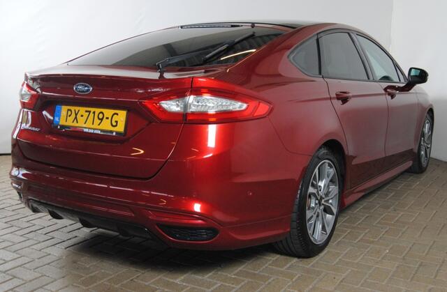 Ford MONDEO 1.5 ST Line | Dealer onderhouden| Winterpakket| Zeer nette Ford!