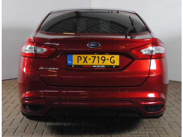Ford MONDEO 1.5 ST Line | Dealer onderhouden| Winterpakket| Zeer nette Ford!