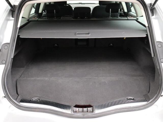 Ford MONDEO Wagon 2.0 IVCT HEV Titanium | Navigatie | Cruise Control | Trekhaak!