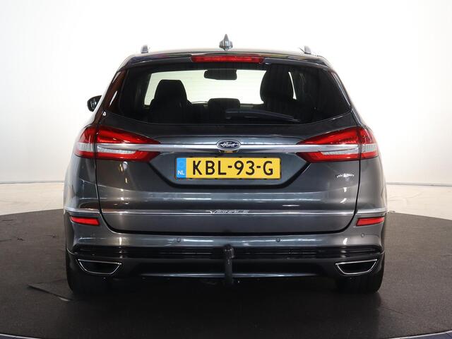 Ford MONDEO Wagon 2.0 IVCT HEV Vignale | Winterpakket | Cruise Control Adaptief | Parkeercamera | Elektrisch verstelbare stoelen met geheugen | Parkeercamera |