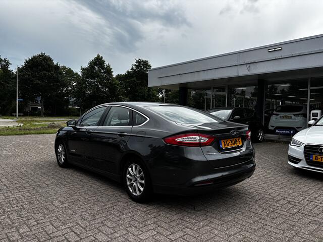 Ford MONDEO 2.0 IVCT HEV Titanium