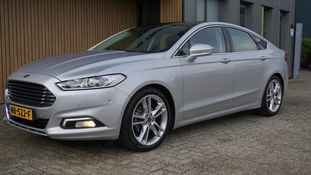 Ford MONDEO 1.5 160pk Titanium Pano.Dak Keyless Navi 19inch LM Stoel&Stuurwiel V.W. *NL auto* 110606km!